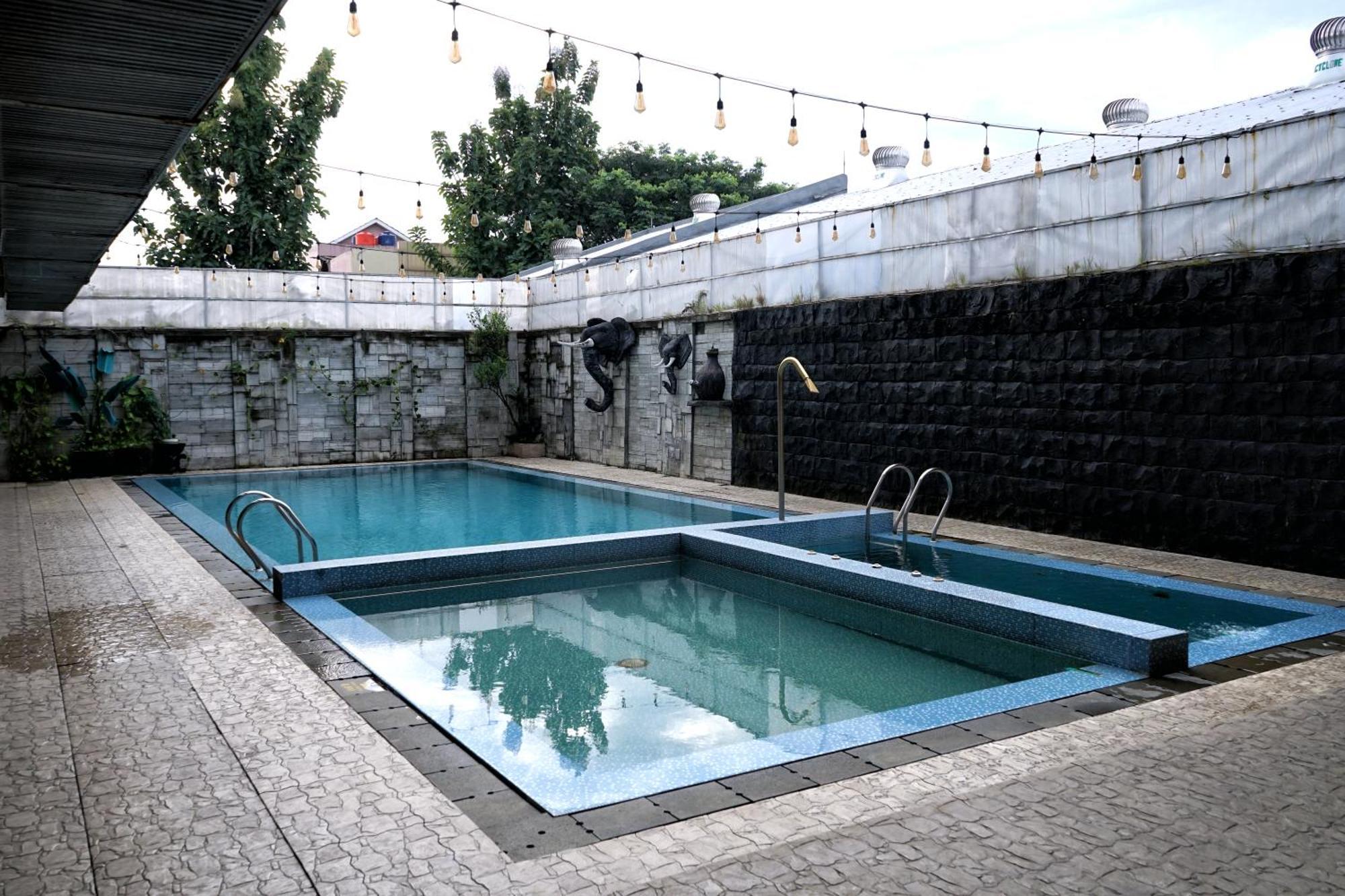 Grand Permata Hijau Hotel Sukabumi Eksteriør billede